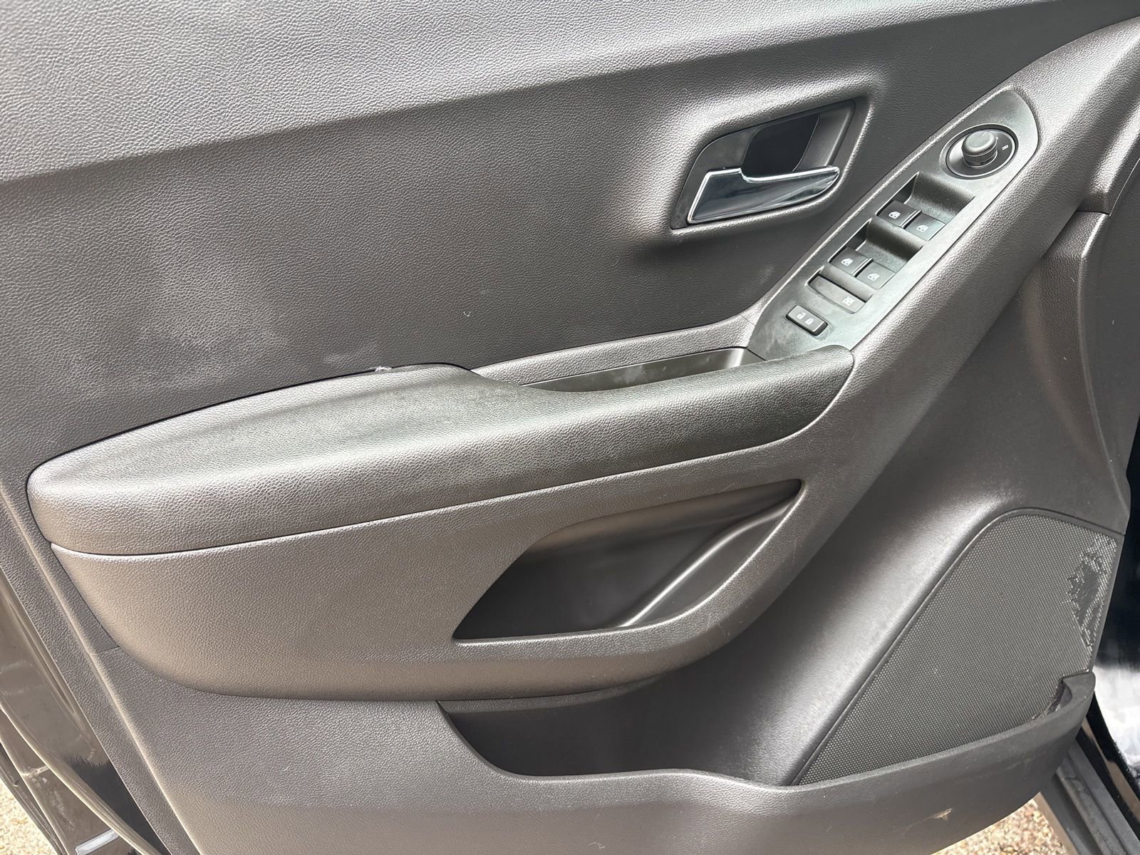 Used 2020 Chevrolet Trax LT image 9