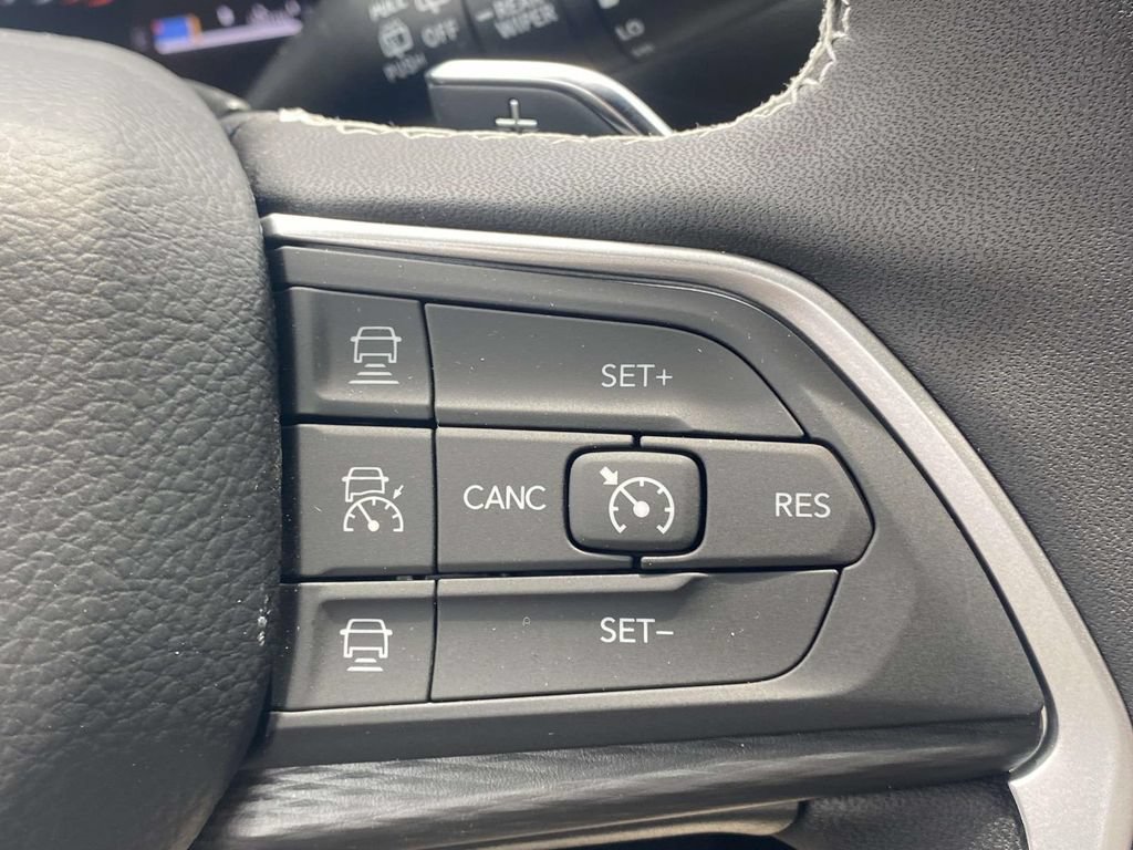 New 2026 Jeep Grand Cherokee L 2WD image 23