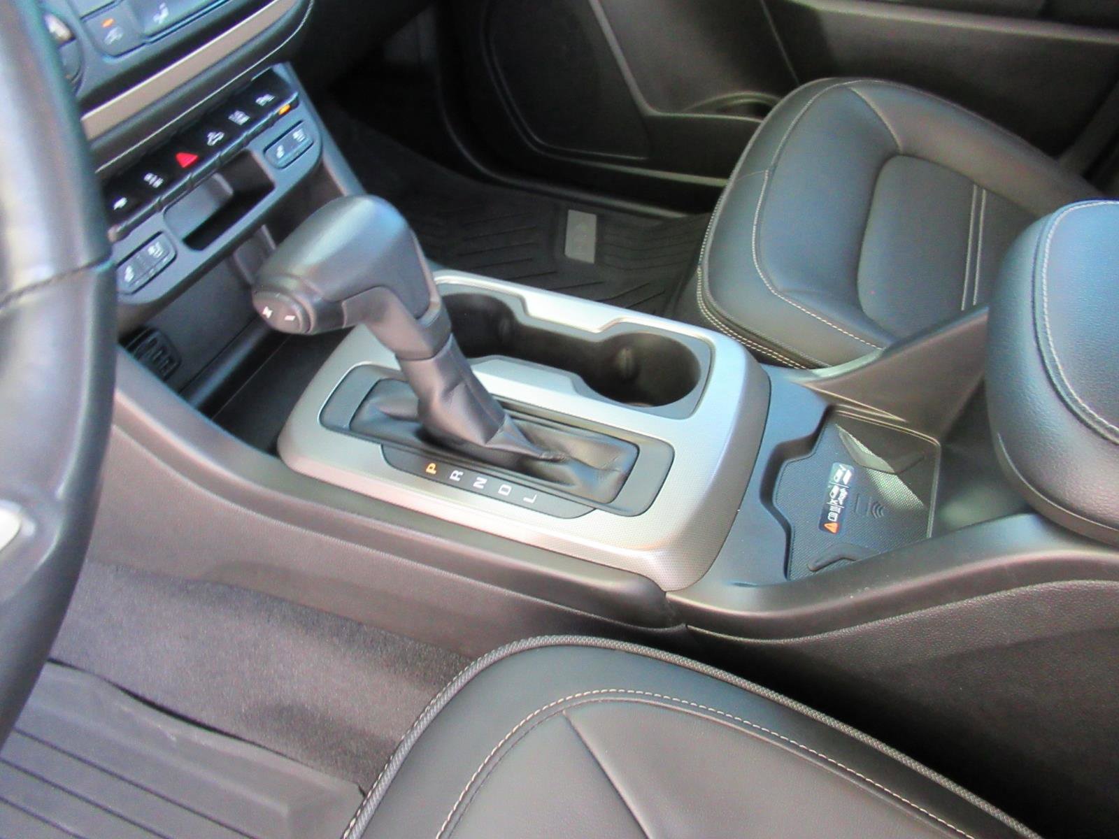 Used 2020 GMC Canyon Denali image 19