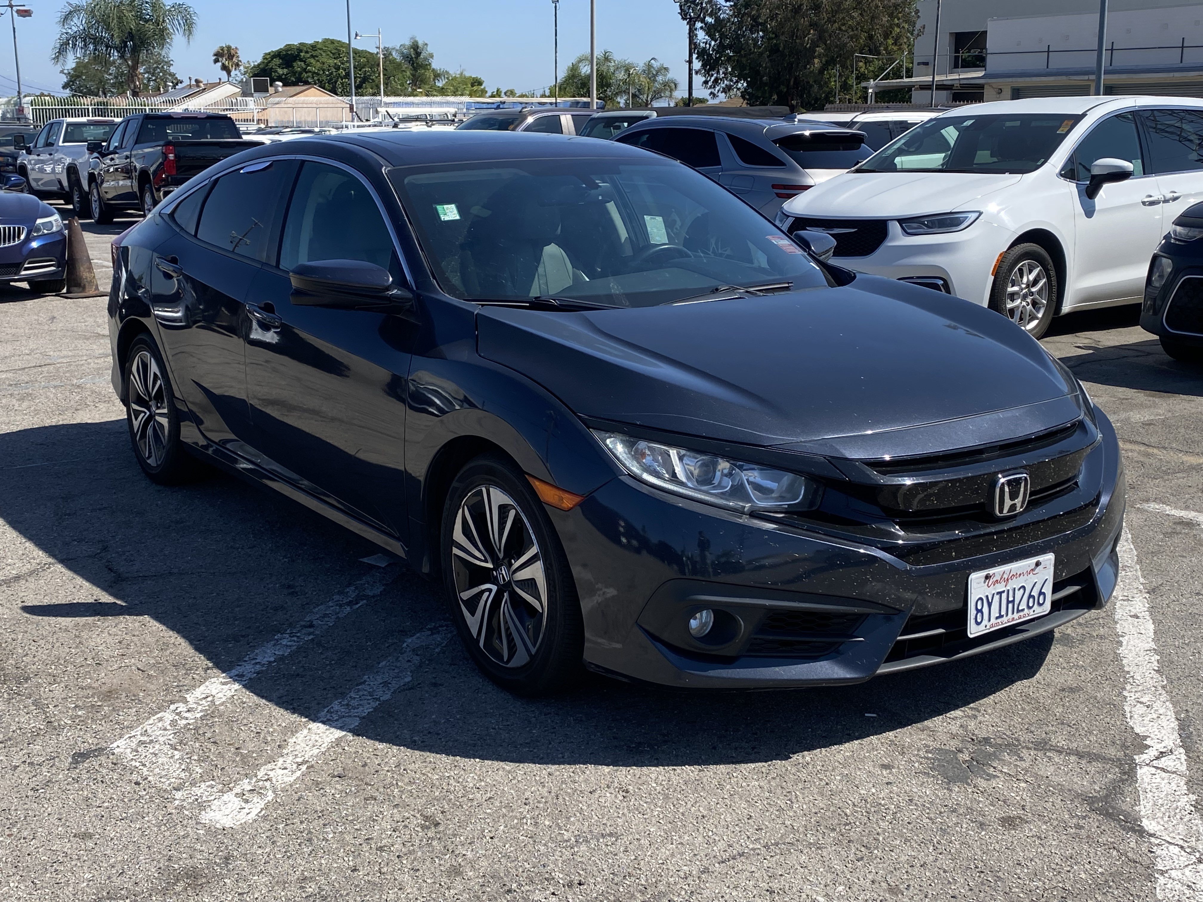 Used 2017 Honda Civic EX-L image 6