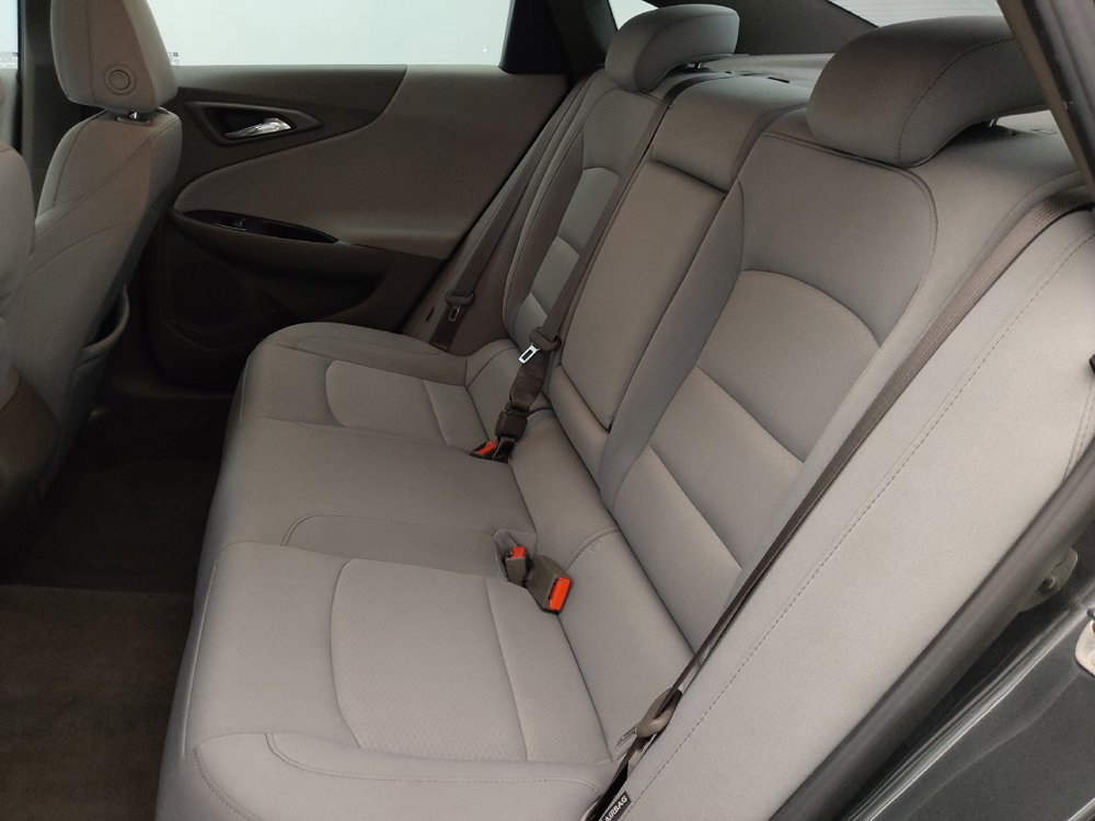 Used 2017 Chevrolet Malibu LS FWD image 18