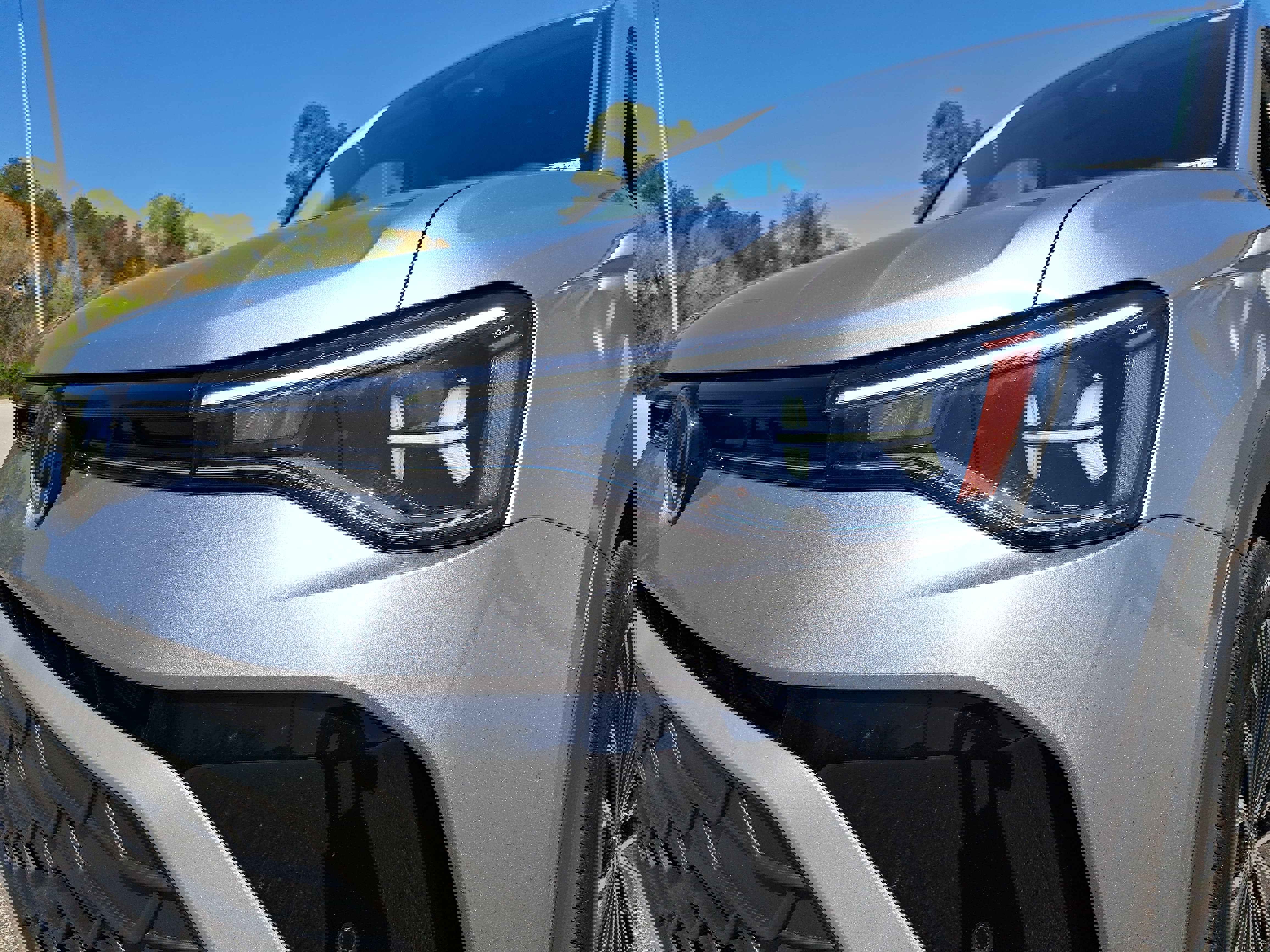 Certified 2025 Volkswagen Taos SE image 28