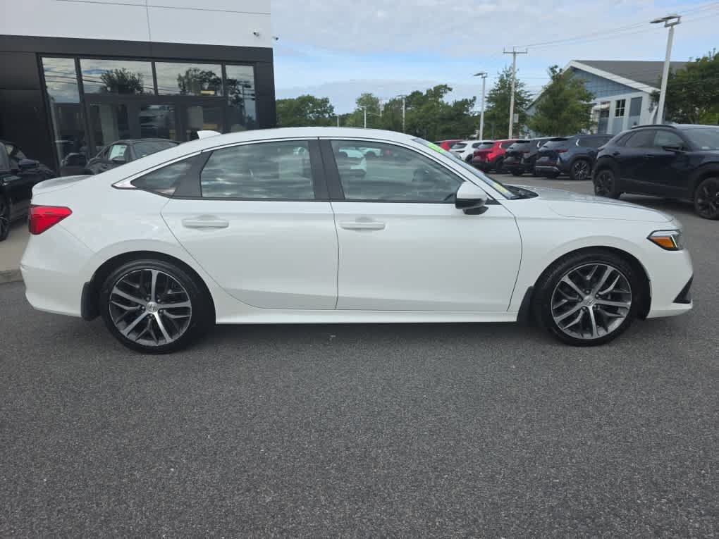 Used 2022 Honda Civic Touring image 5