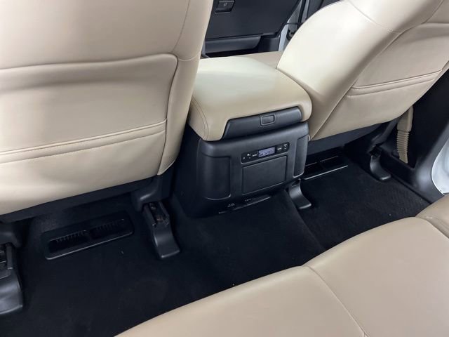 Used 2023 Nissan Armada SL image 44