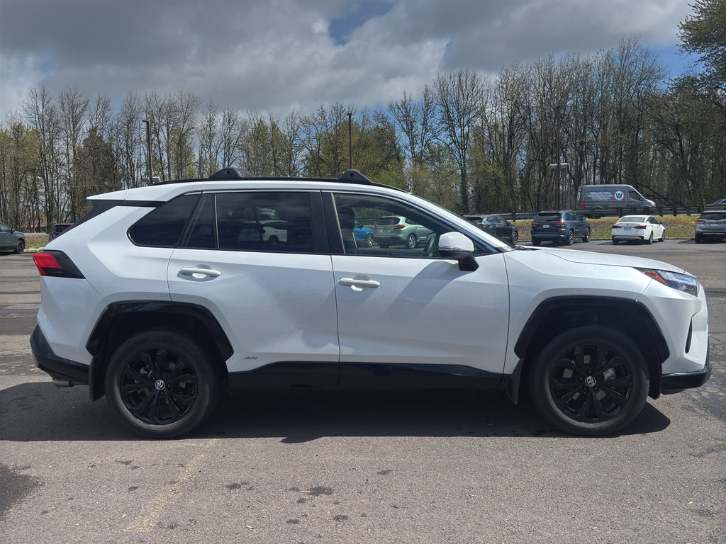Used 2024 Toyota RAV4 SE w/ Convenience Package AWD/4WD image 26