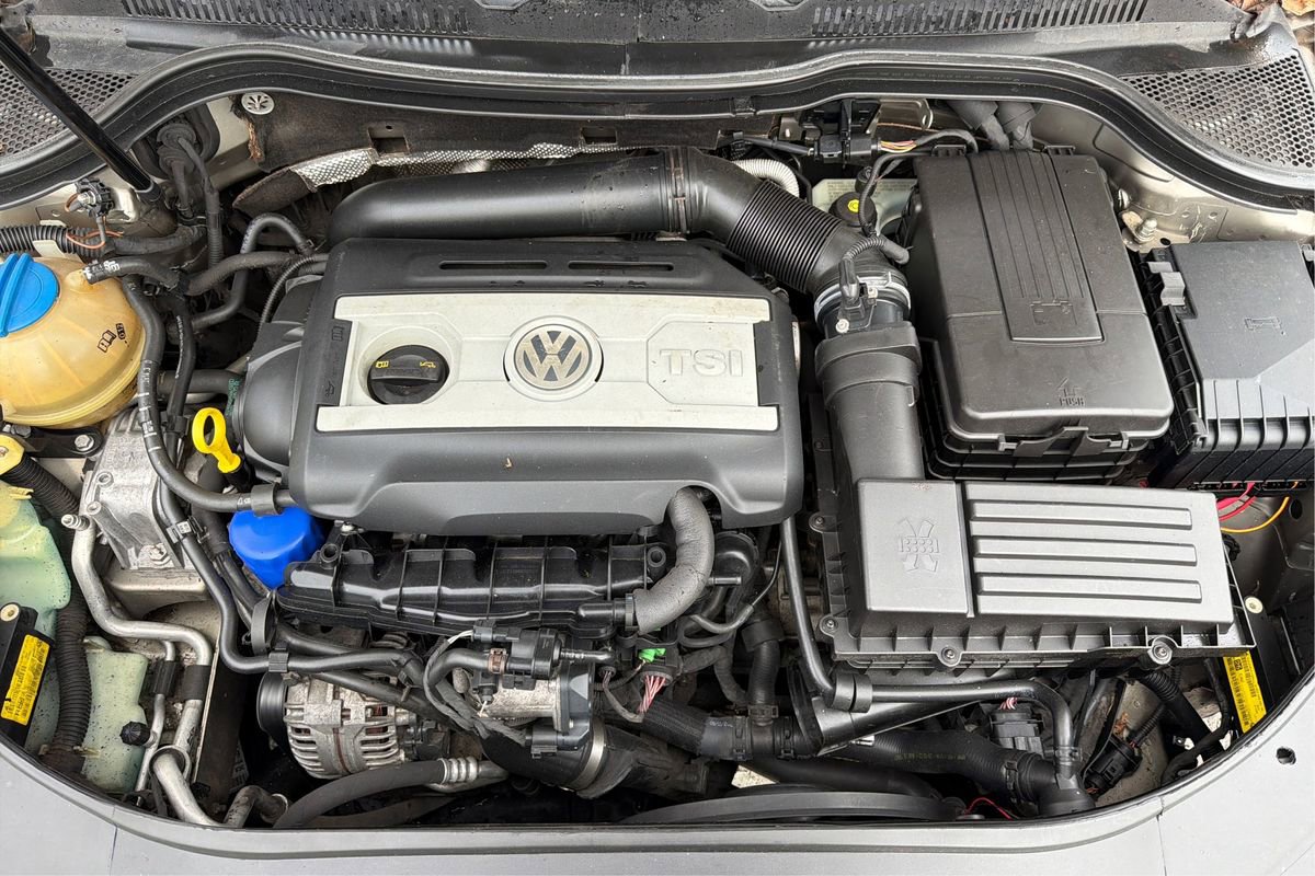 Used 2014 Volkswagen CC Sport image 23