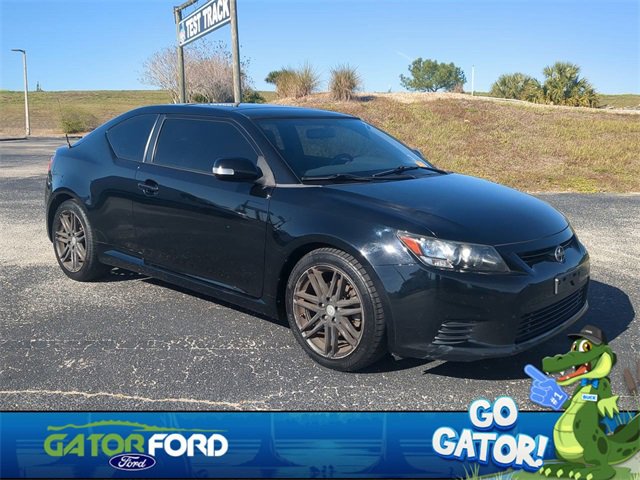 Used 2013 Scion tC image 2