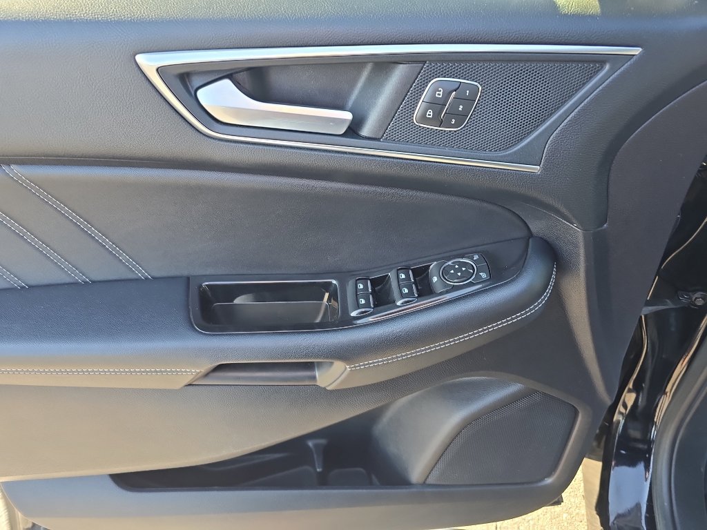 Used 2018 Ford Edge Sport w/ Equipment Group 401A AWD/4WD image 18