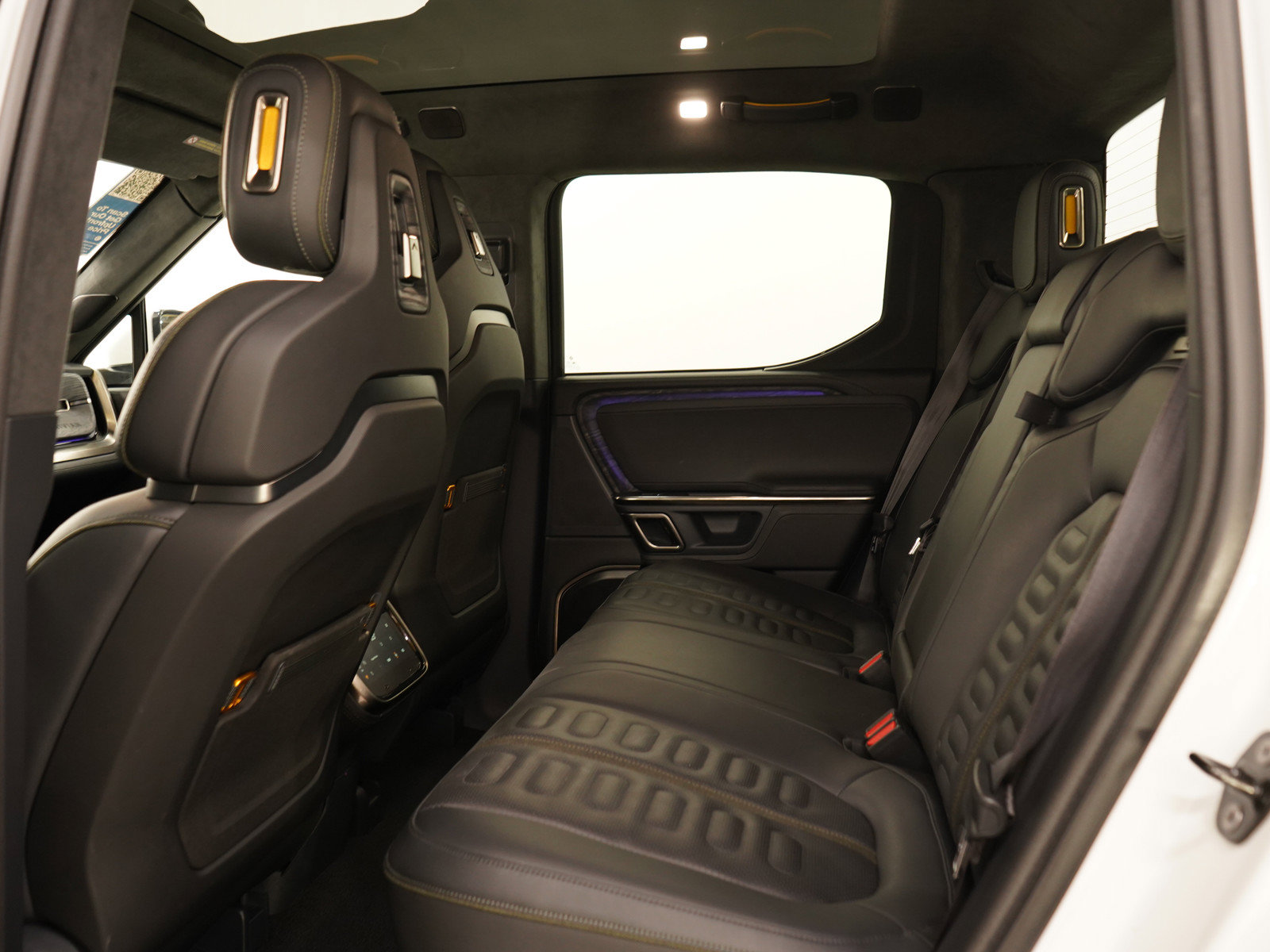 Used 2022 Rivian R1T Adventure AWD/4WD image 15