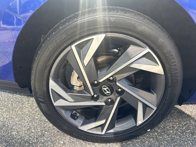 Certified 2025 Hyundai Elantra Sport image 40