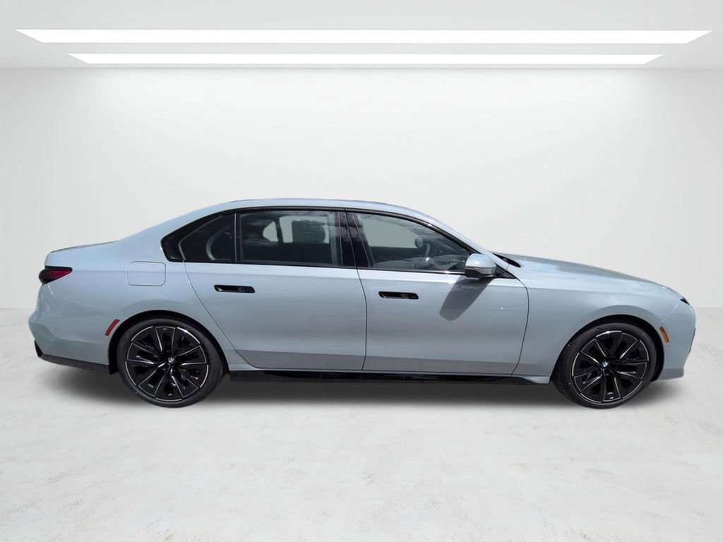 New 2026 BMW 760i xDrive w/ Executive Package AWD/4WD image 3