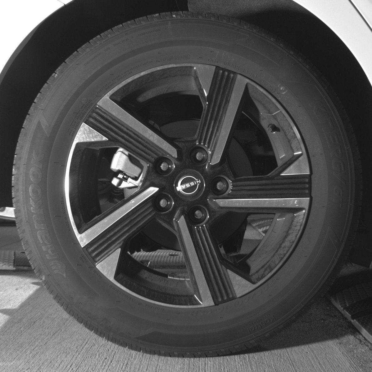 Used 2025 Nissan Sentra SV image 15