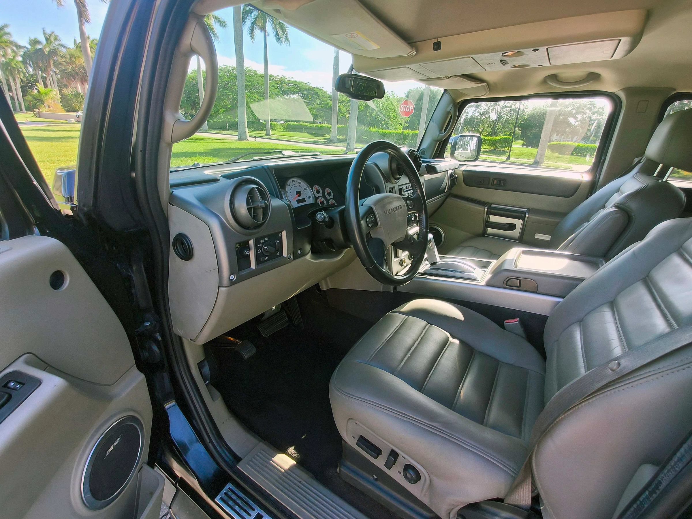 Used 2003 HUMMER H2 w/ Preferred Equipment Group AWD/4WD image 12