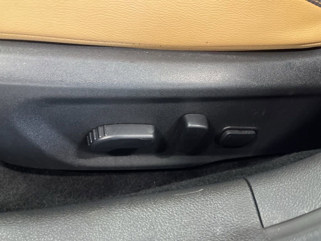 Used 2024 Nissan Sentra SV w/ SV Premium Package image 11