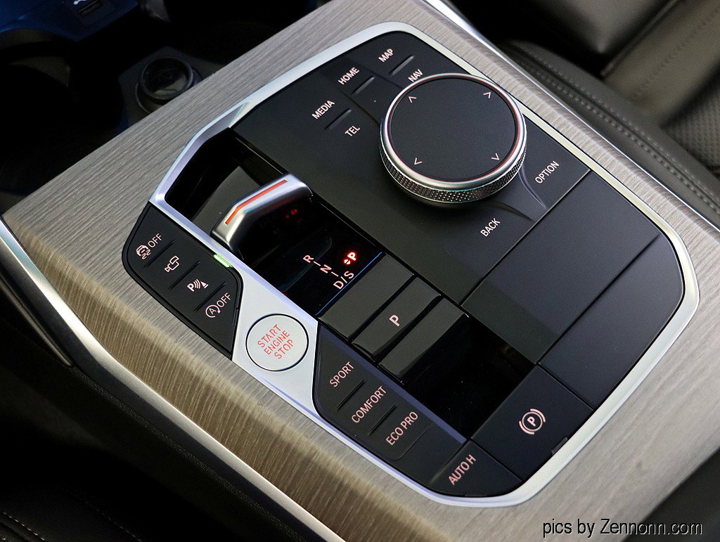 Certified 2025 BMW 330i xDrive Sedan image 24