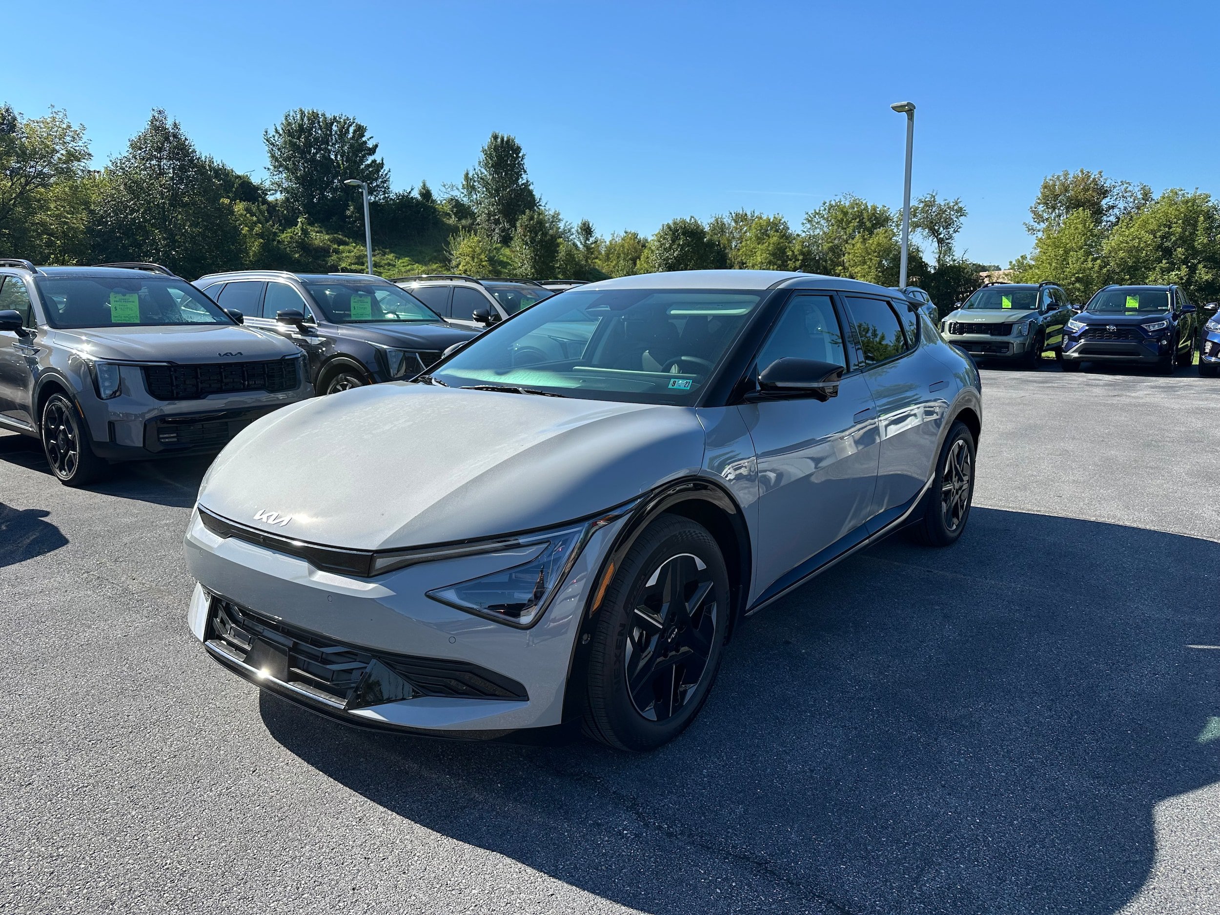 New 2026 Kia EV6 Wind AWD/4WD image 1
