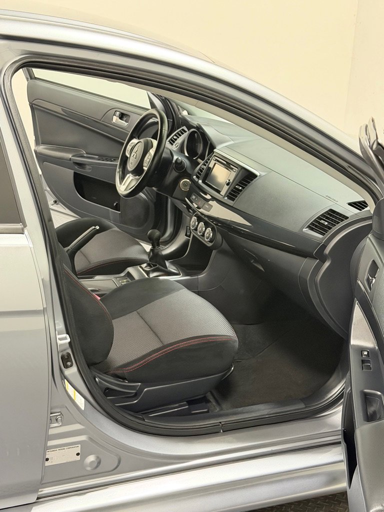 Used 2014 Mitsubishi Lancer Evolution GSR image 11