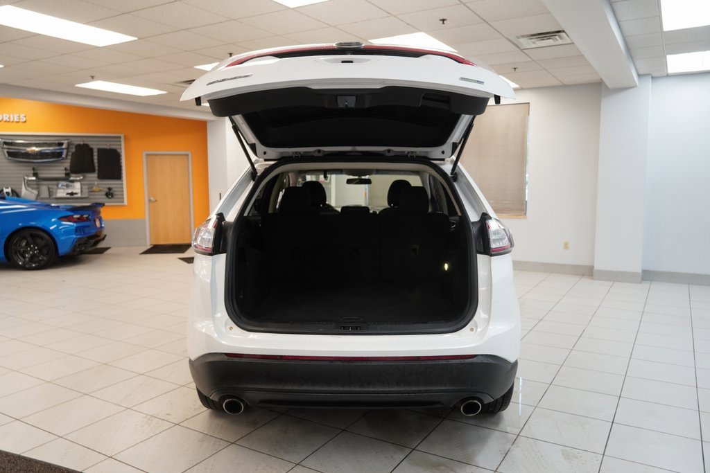Used 2015 Ford Edge SE image 9