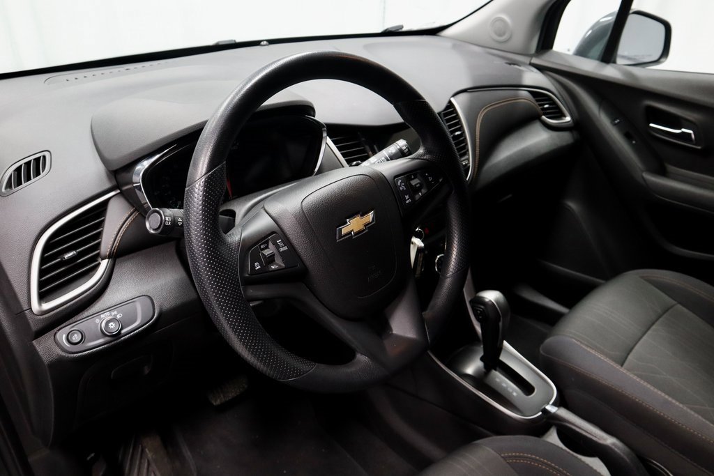 Used 2018 Chevrolet Trax LT w/ LPO, Protection Package image 24