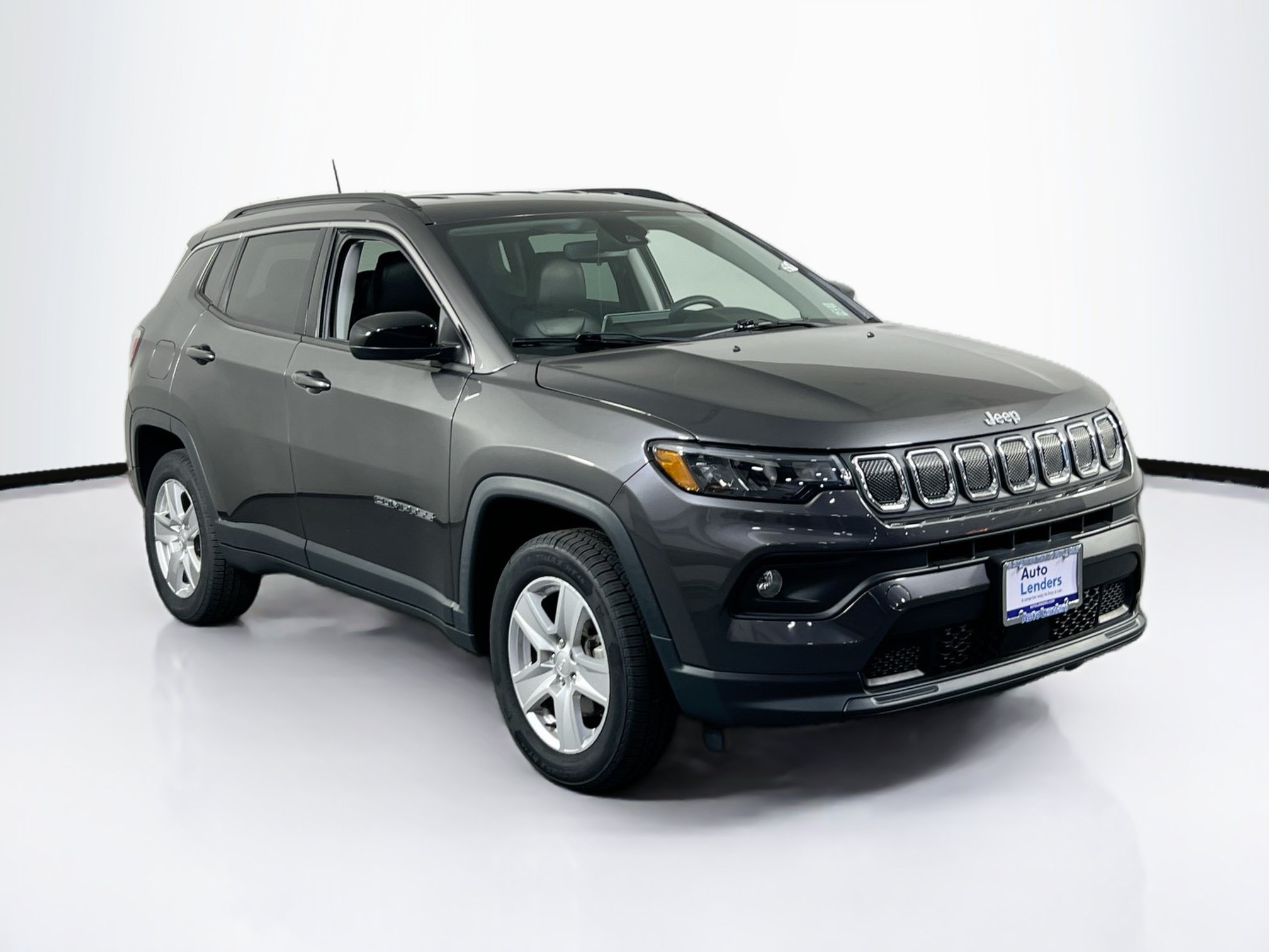 Used 2022 Jeep Compass Latitude AWD/4WD image 3