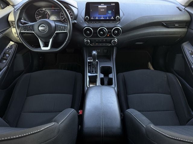 Used 2022 Nissan Sentra SV FWD image 11