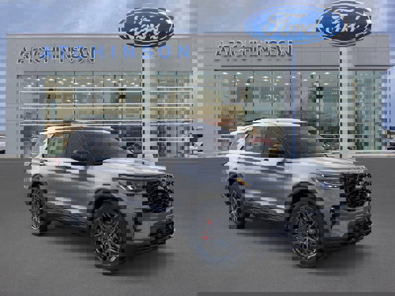 Used 2025 Ford Explorer ST-Line image 7