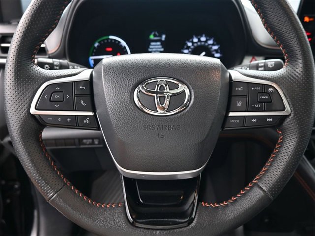 Used 2022 Toyota Sienna XSE image 19