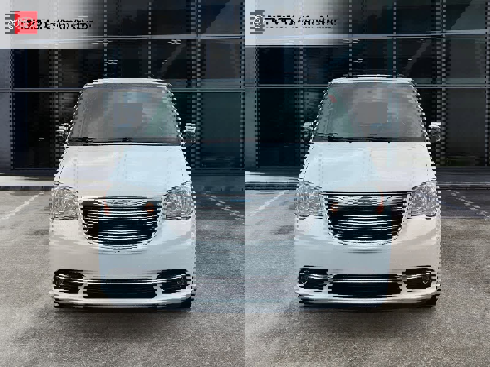 Used 2015 Chrysler Town & Country Touring-L image 17