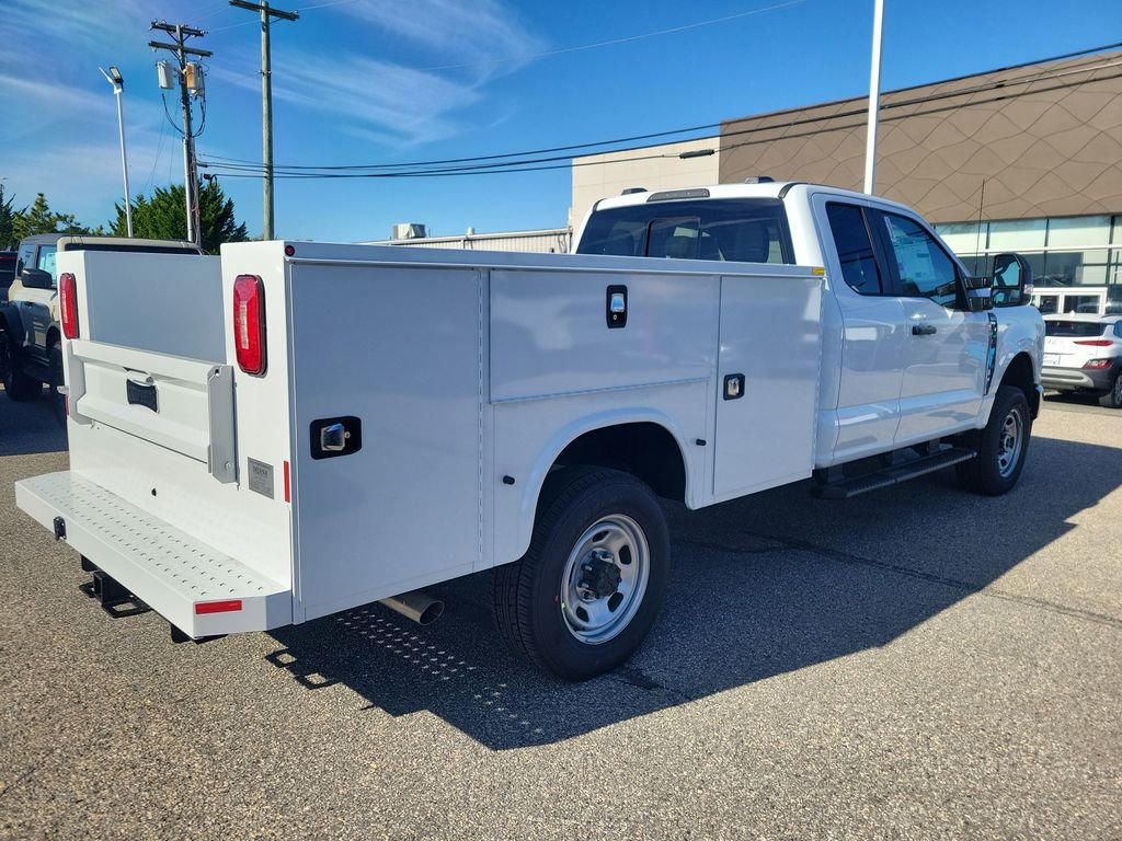New 2026 Ford F350 XL w/ XL Chrome Package image 5