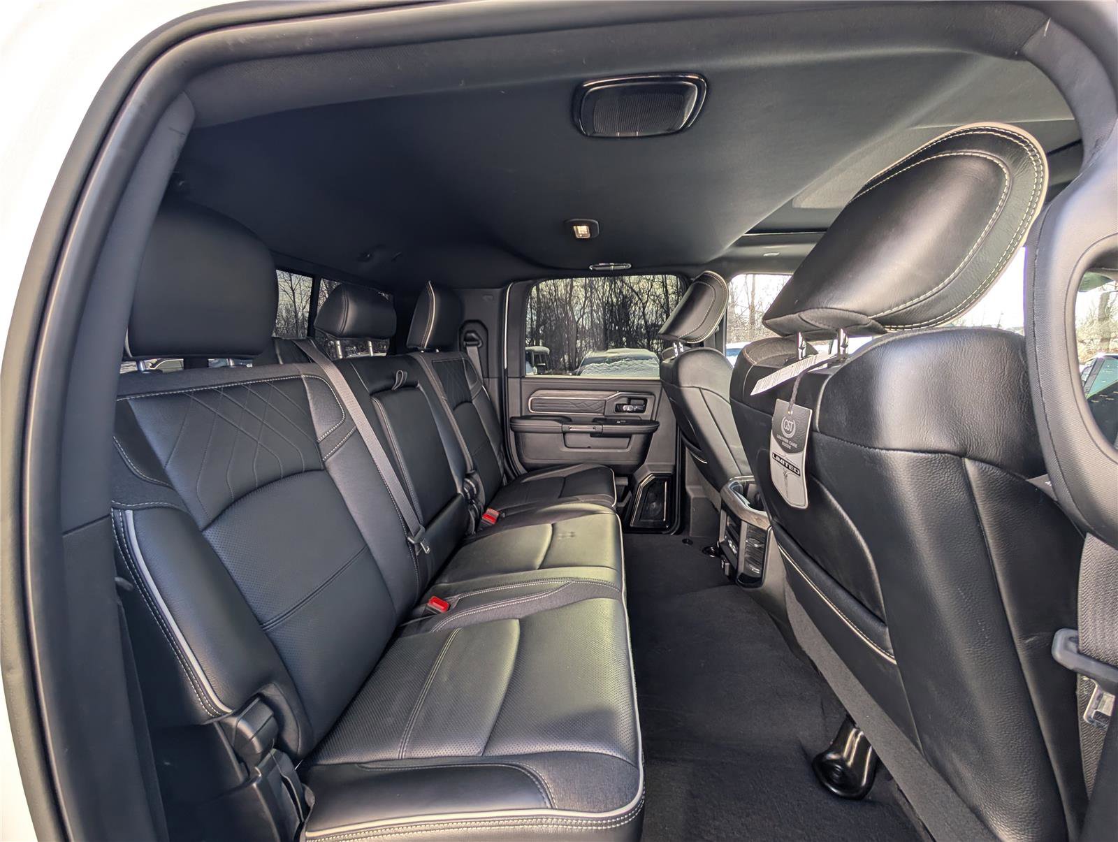 Used 2025 RAM 3500 Limited image 12