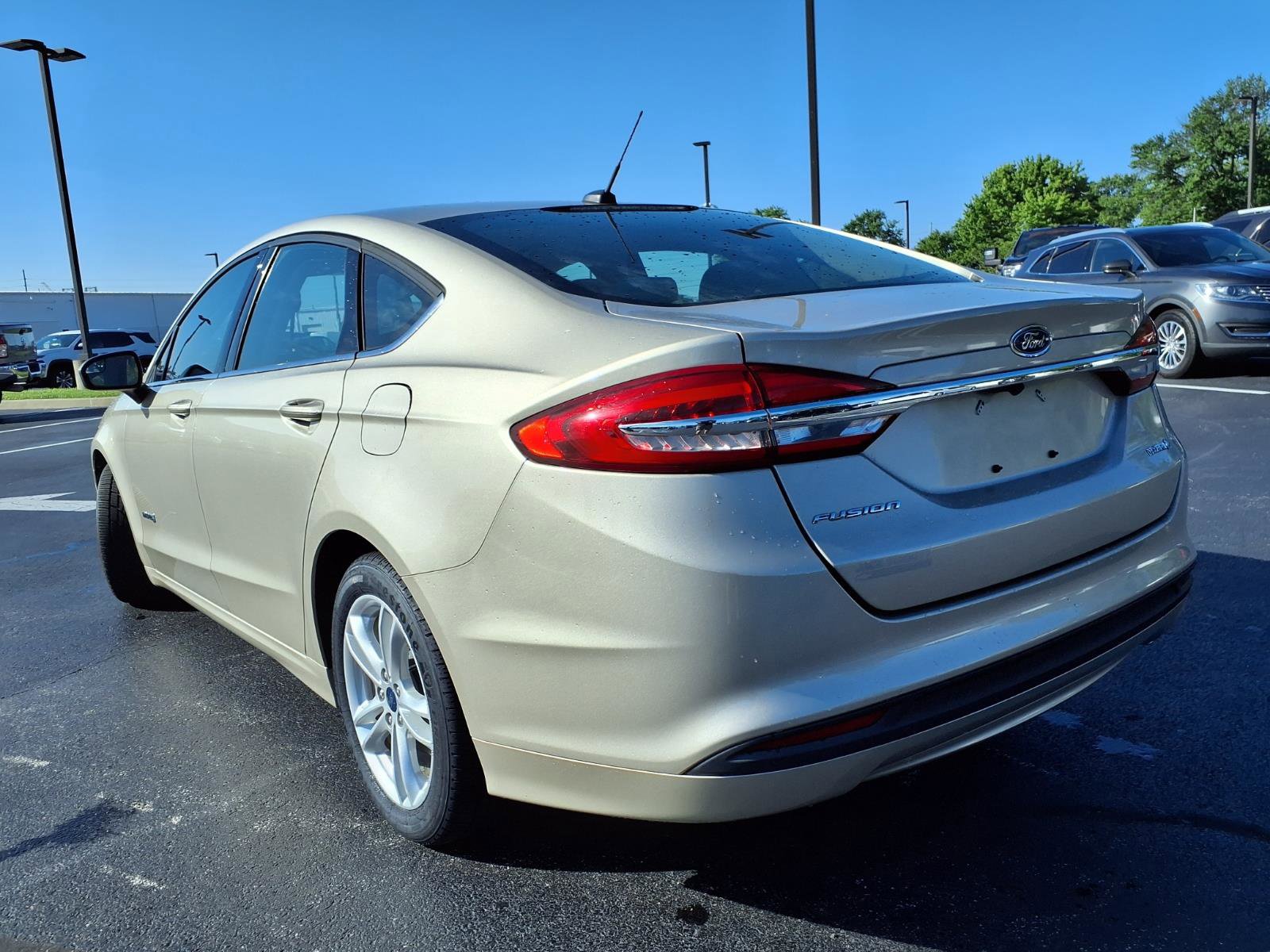 Used 2018 Ford Fusion S FWD image 27