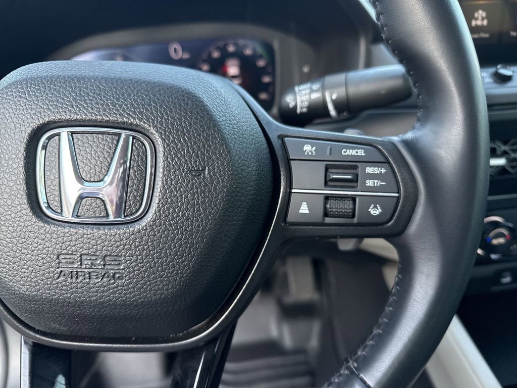 Used 2023 Honda Accord EX-L image 19