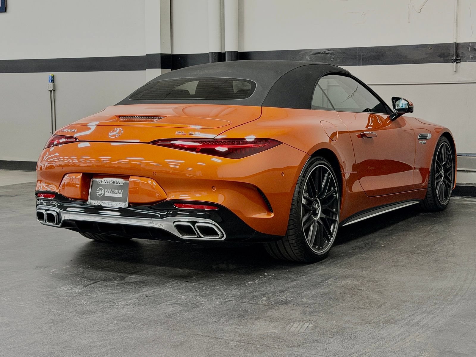 Used 2024 Mercedes-Benz SL 63 AMG 4MATIC image 12