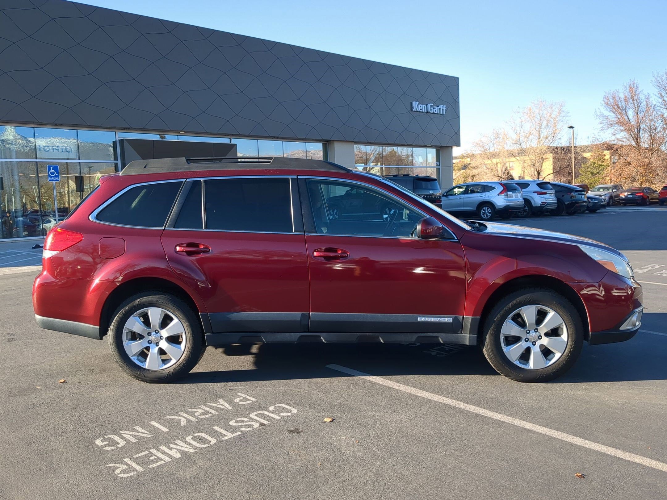 Used 2012 Subaru Outback 2.5i Premium w/ All-Weather Pkg image 2