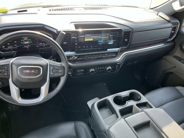Used 2025 GMC Sierra 1500 SLT AWD/4WD image 13