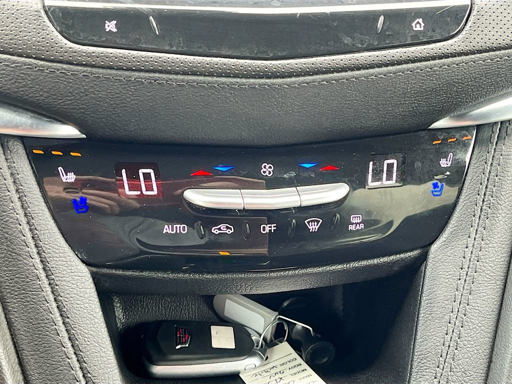 Used 2025 Cadillac XT5 Premium Luxury FWD image 16