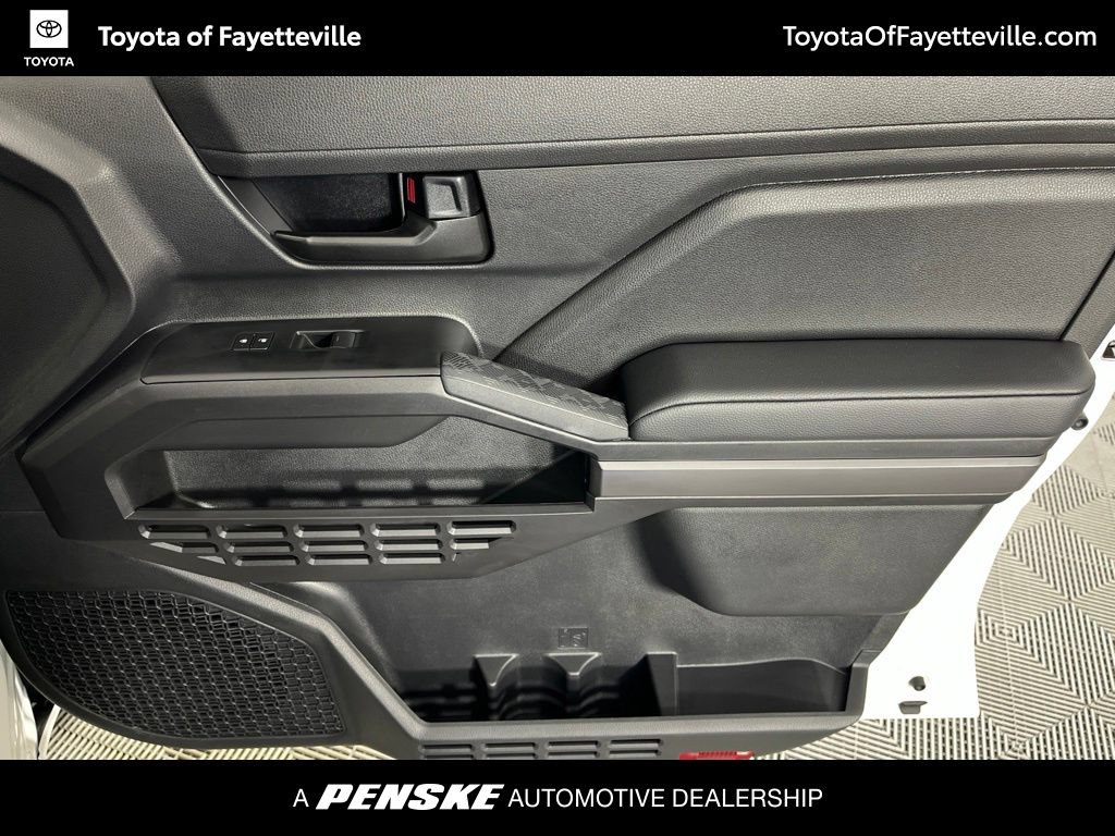 Certified 2026 Toyota Tacoma SR5 AWD/4WD image 11
