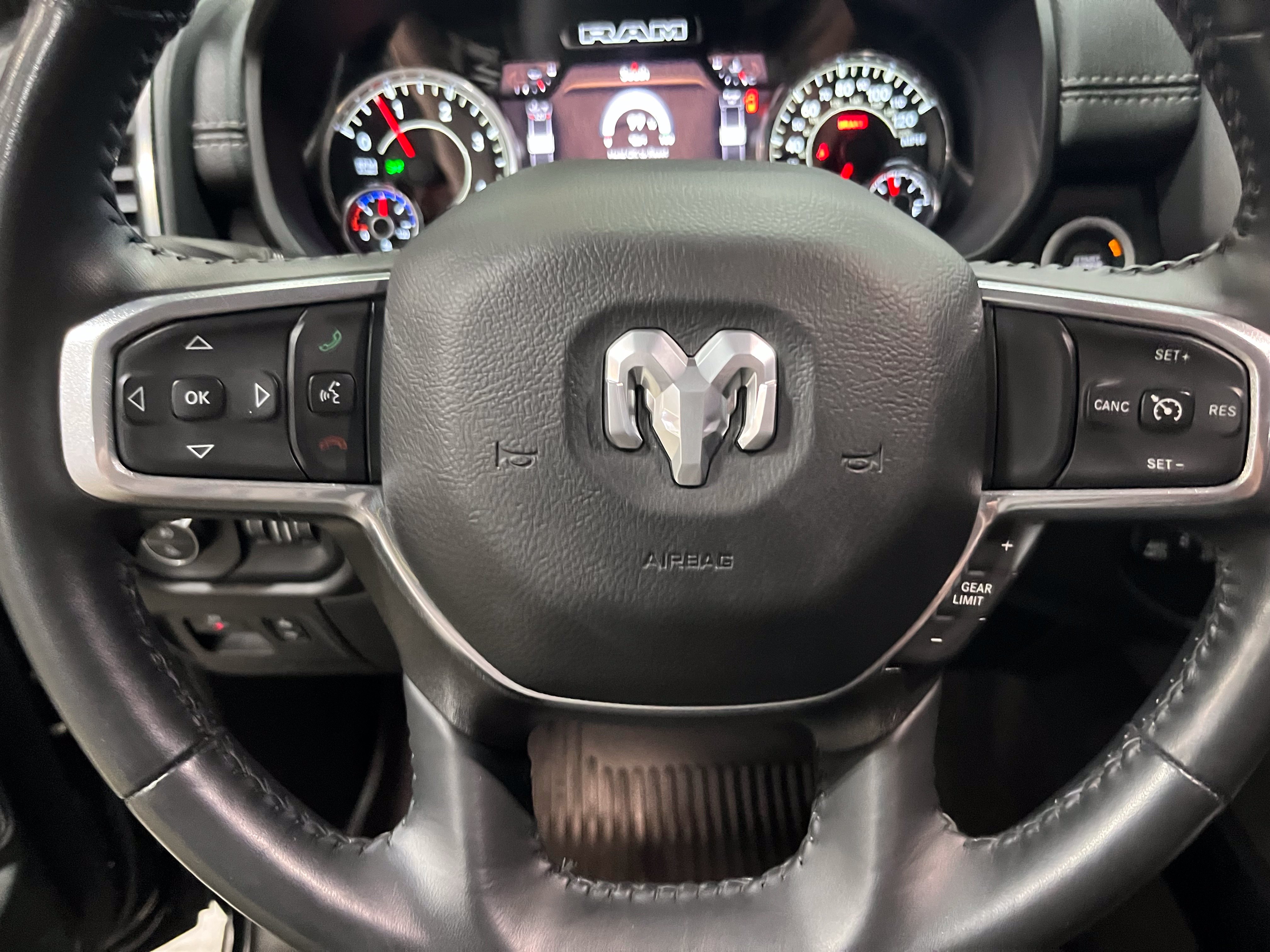 Used 2023 RAM 1500 Laramie AWD/4WD image 21