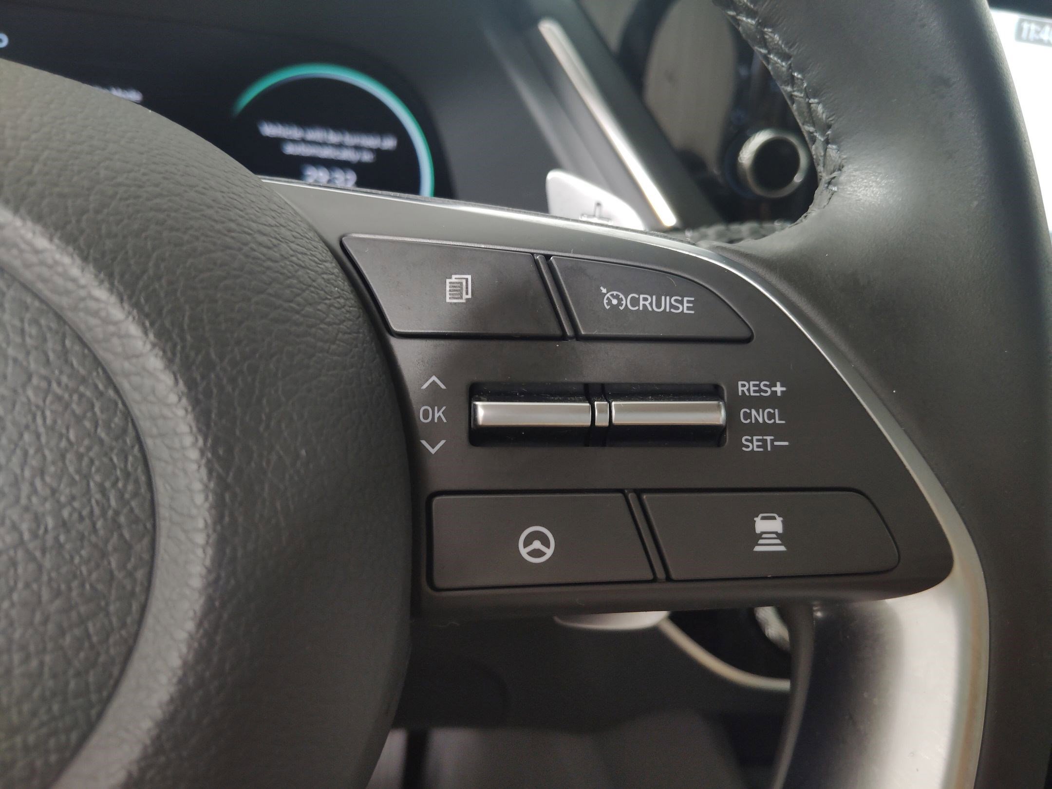 Used 2023 Hyundai Sonata Limited w/ Cargo Package image 31