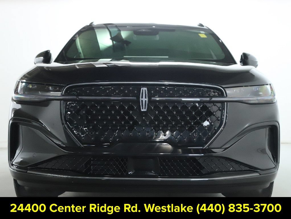Certified 2025 Lincoln Nautilus Reserve w/ Jet Appearance Package AWD/4WD image 6