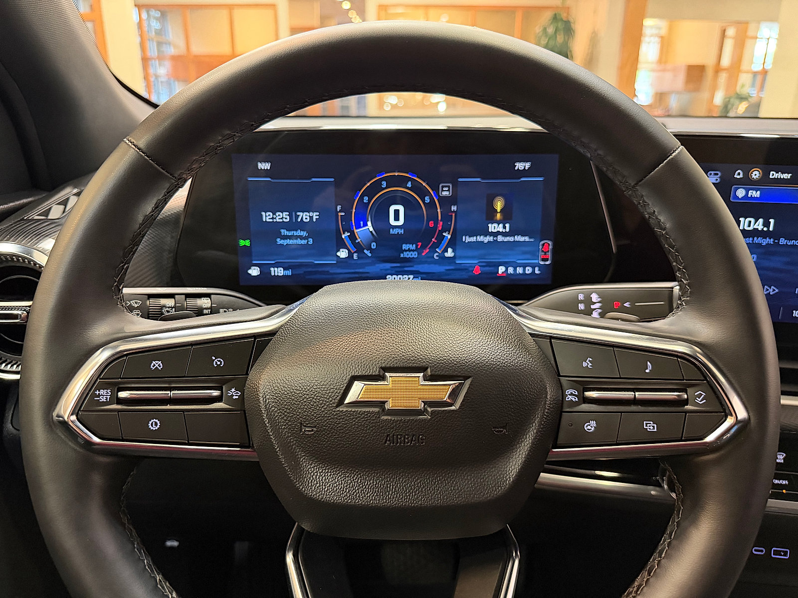 Used 2026 Chevrolet Equinox LT FWD image 21