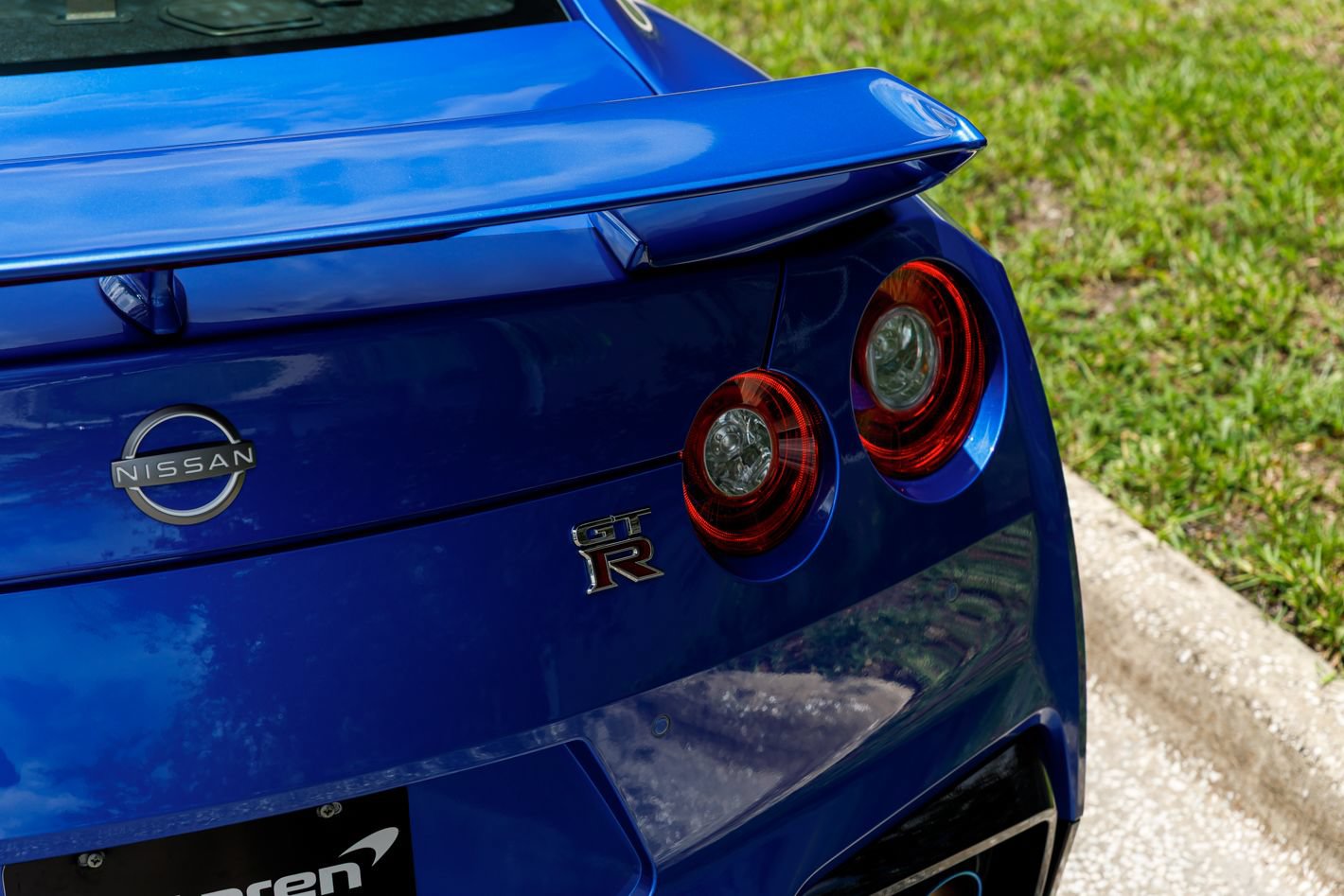 Used 2024 Nissan GT-R AWD/4WD image 31