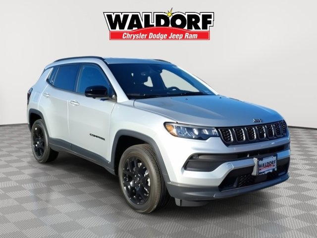 New 2025 Jeep Compass Latitude w/ Convenience Group