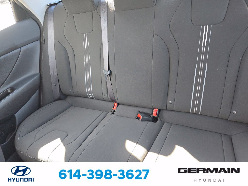 Used 2026 Hyundai Elantra Hybrid FWD image 19