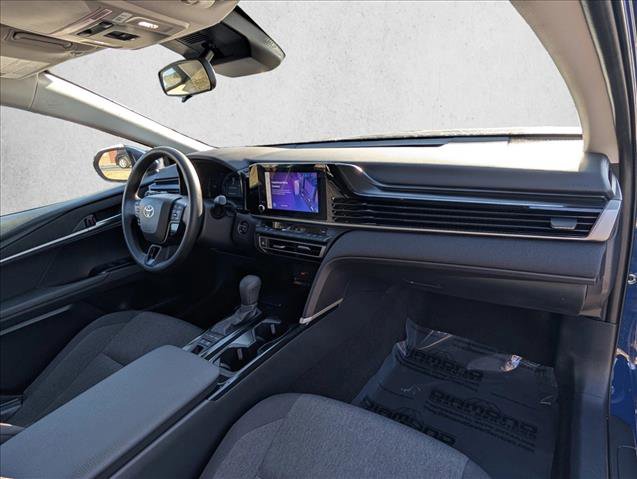 Used 2025 Toyota Camry LE image 20