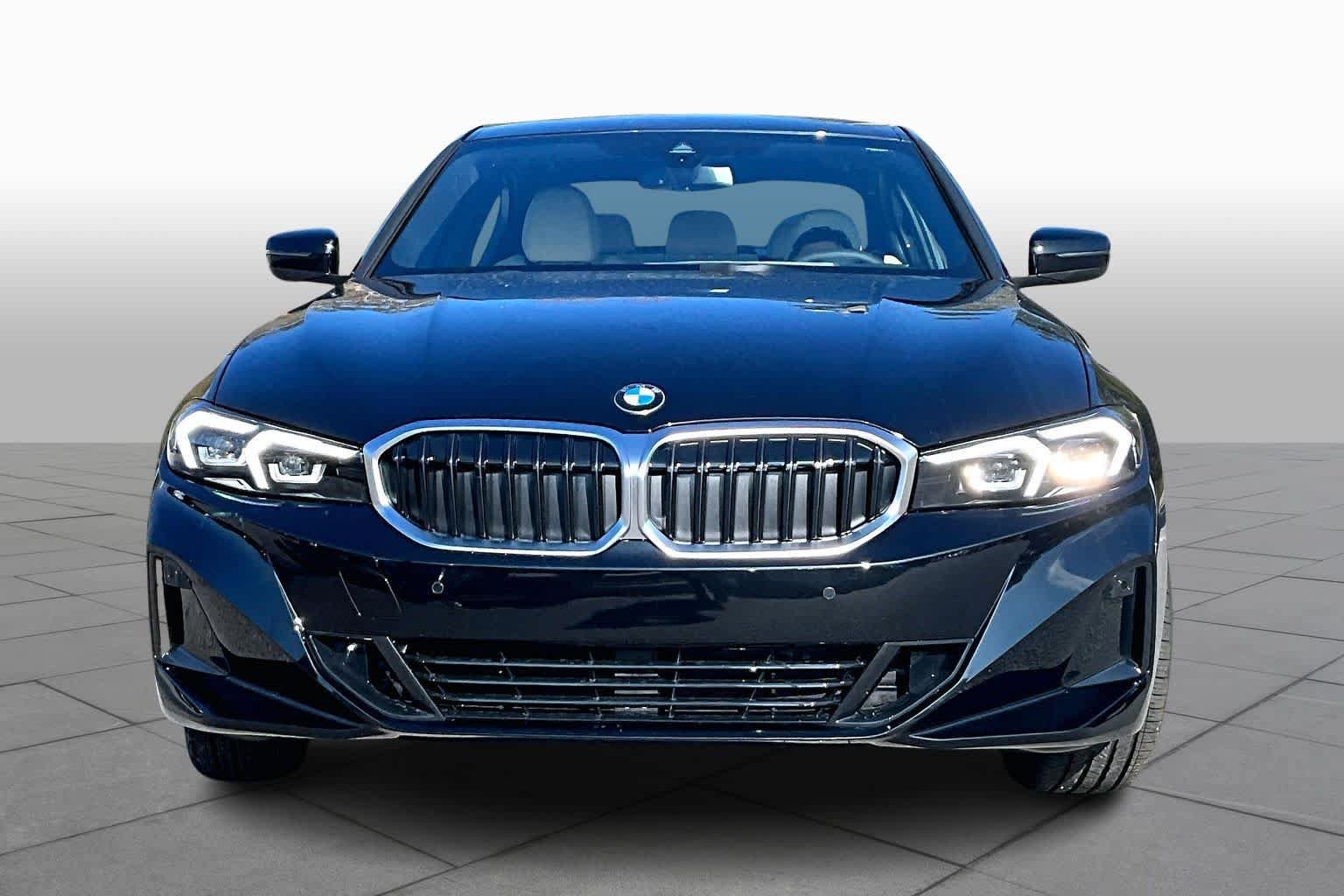 Used 2026 BMW 330i xDrive Sedan w/ Convenience Package AWD/4WD image 3