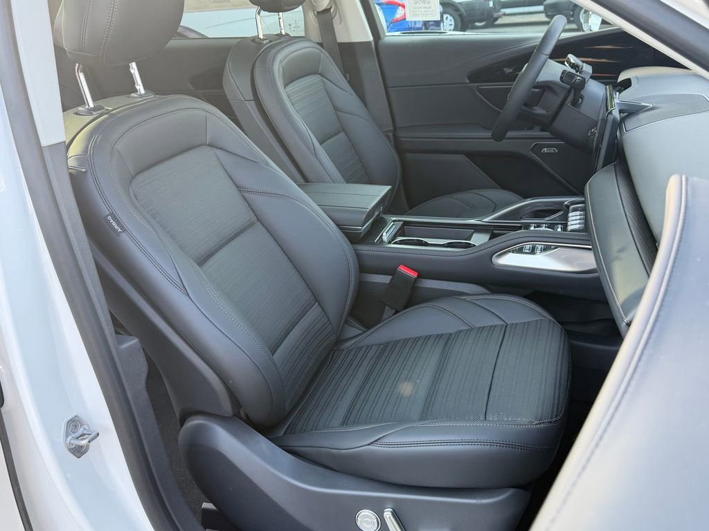 New 2026 Lincoln Nautilus Reserve w/ Jet Appearance Package AWD/4WD image 10