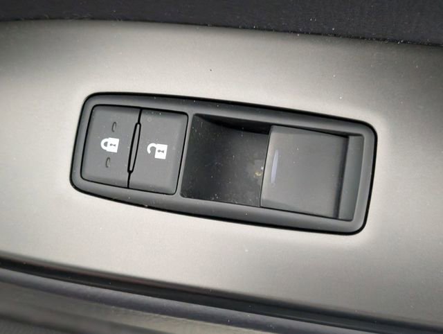 Used 2022 Lexus GX 460 Premium w/ Accessory Package image 38