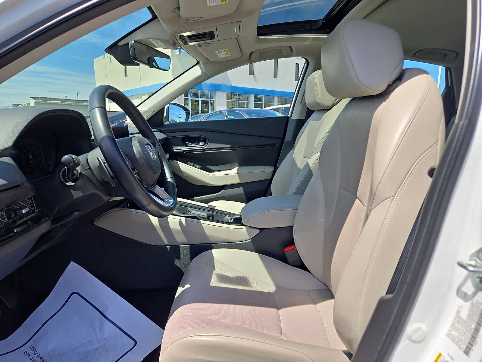 Used 2023 Honda Accord Touring image 14