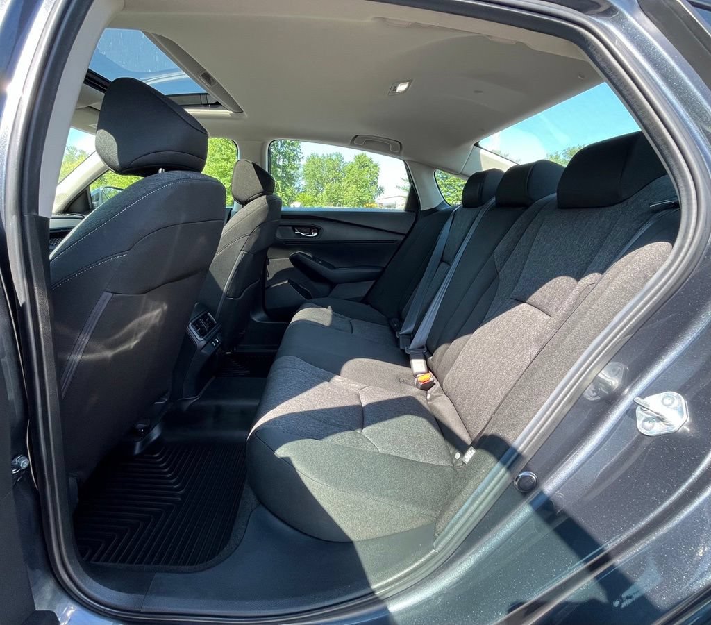 Used 2025 Honda Accord SE image 17